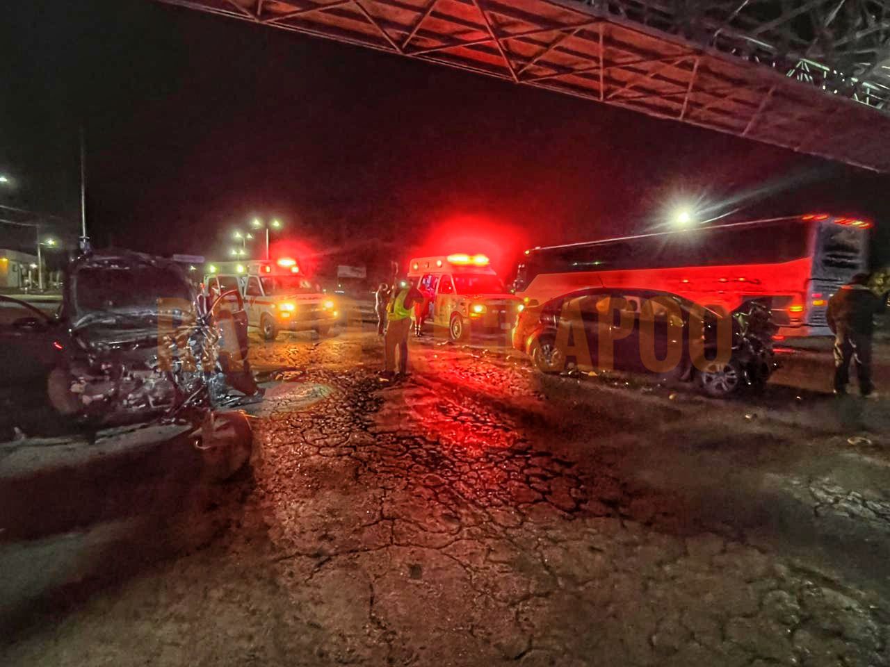 ACCIDENTE EN LA CARRETERA 57 DEJA DOS PERSONAS LESIONADAS EN SABINAS