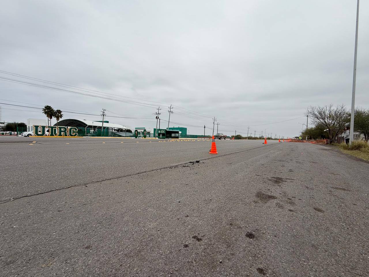 Inicia construcción de puente peatonal en beneficio de estudiantes de la UTRC