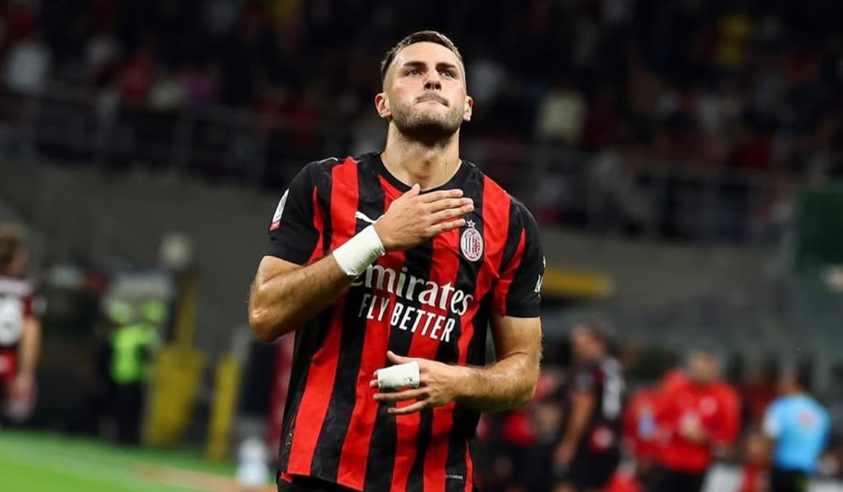 Milan confirma operación de Santiago Gimenez, ¿peligra el Mundial 2026?