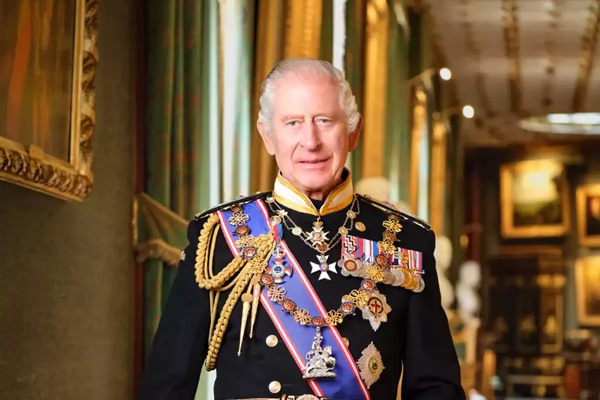 El rey Carlos comparte un hito en su recuperación del cáncer en un mensaje televisivo