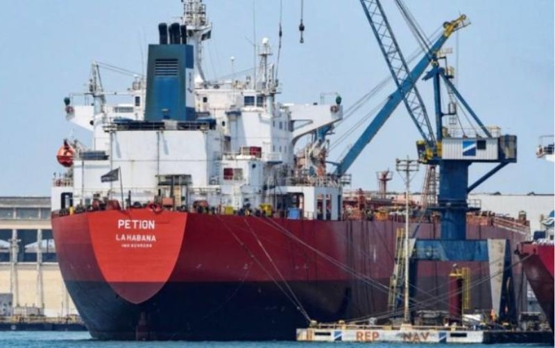 Cambio en Venezuela convierte a México en principal proveedor de petróleo de Cuba