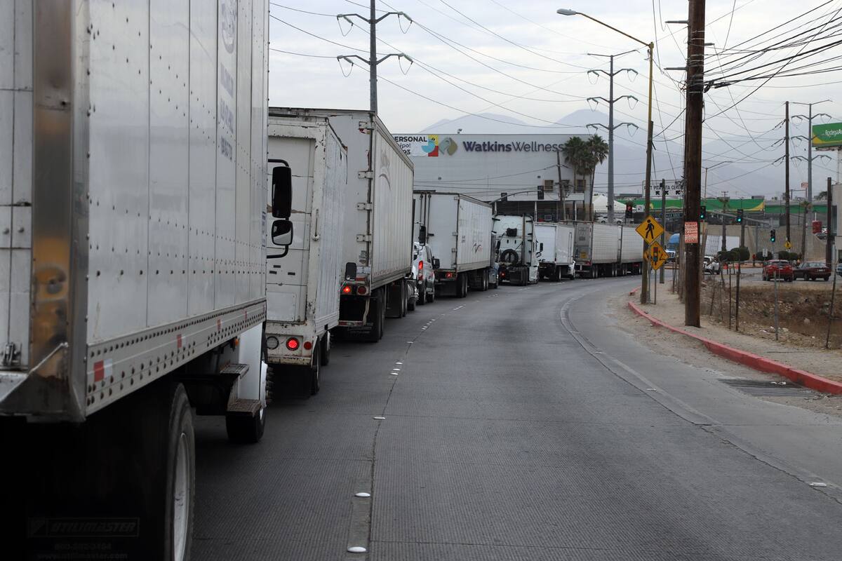 Desaceleración del comercio transfronterizo en Piedras Negras tras cierre récord