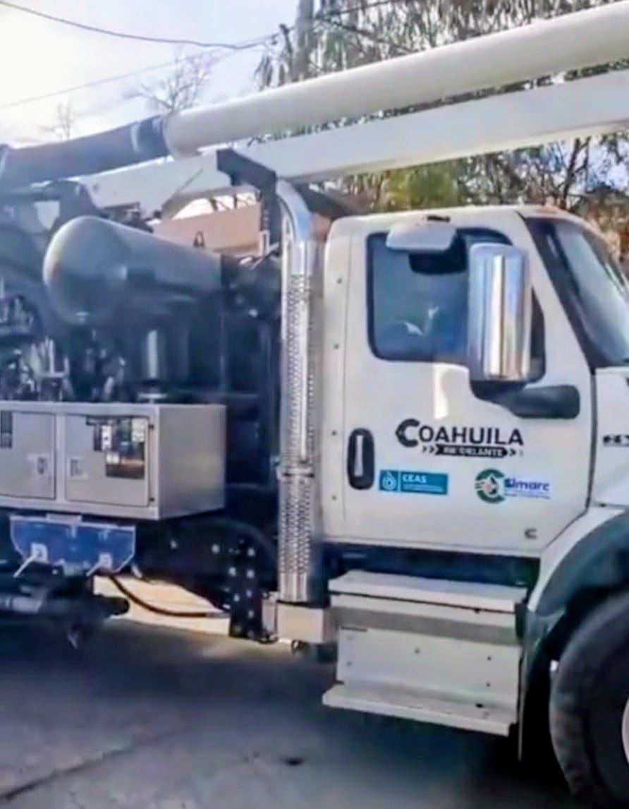 Múzquiz recibe nuevo camión VACTOR para servicios públicos