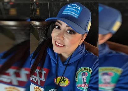 Isabel Vaca destaca en exhibición de autos clásicos en Sabinas