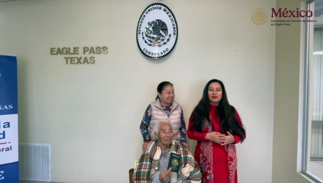 Facilitan trámite del Pasaporte Mexicano en el Consulado de México en Eagle Pass