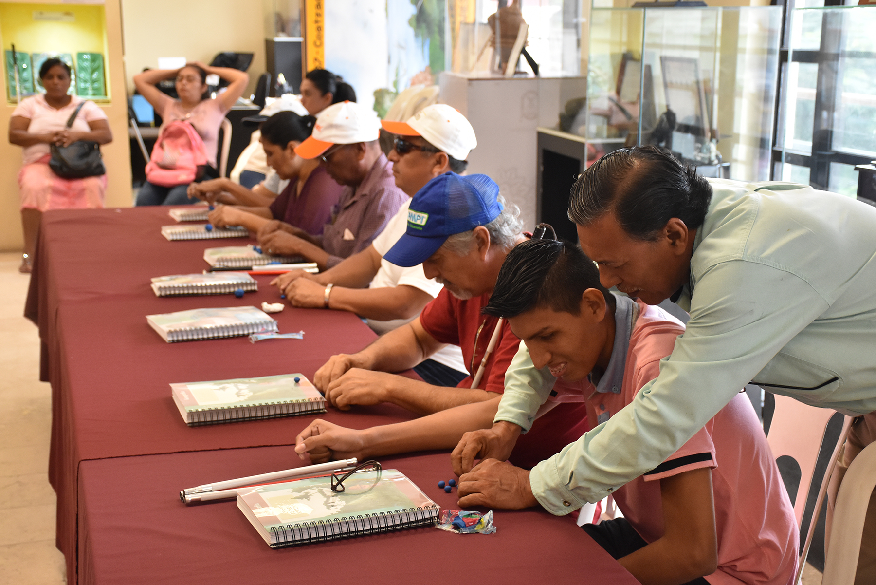 🧓 Invitan a adultos mayores a cursos del DIF en Piedras Negras