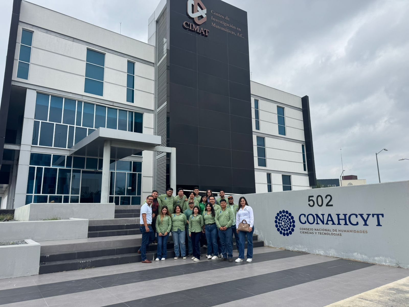 Conectan con la innovación: estudiantes del Tec de Múzquiz exploran el sector tecnológico en Nuevo León.