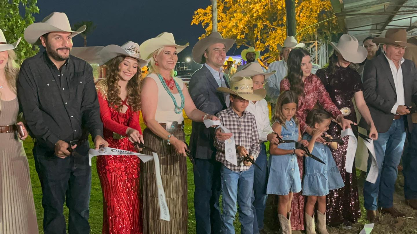 Con tradición y orgullo ganadero, inauguran la Expoasis Múzquiz 2026.