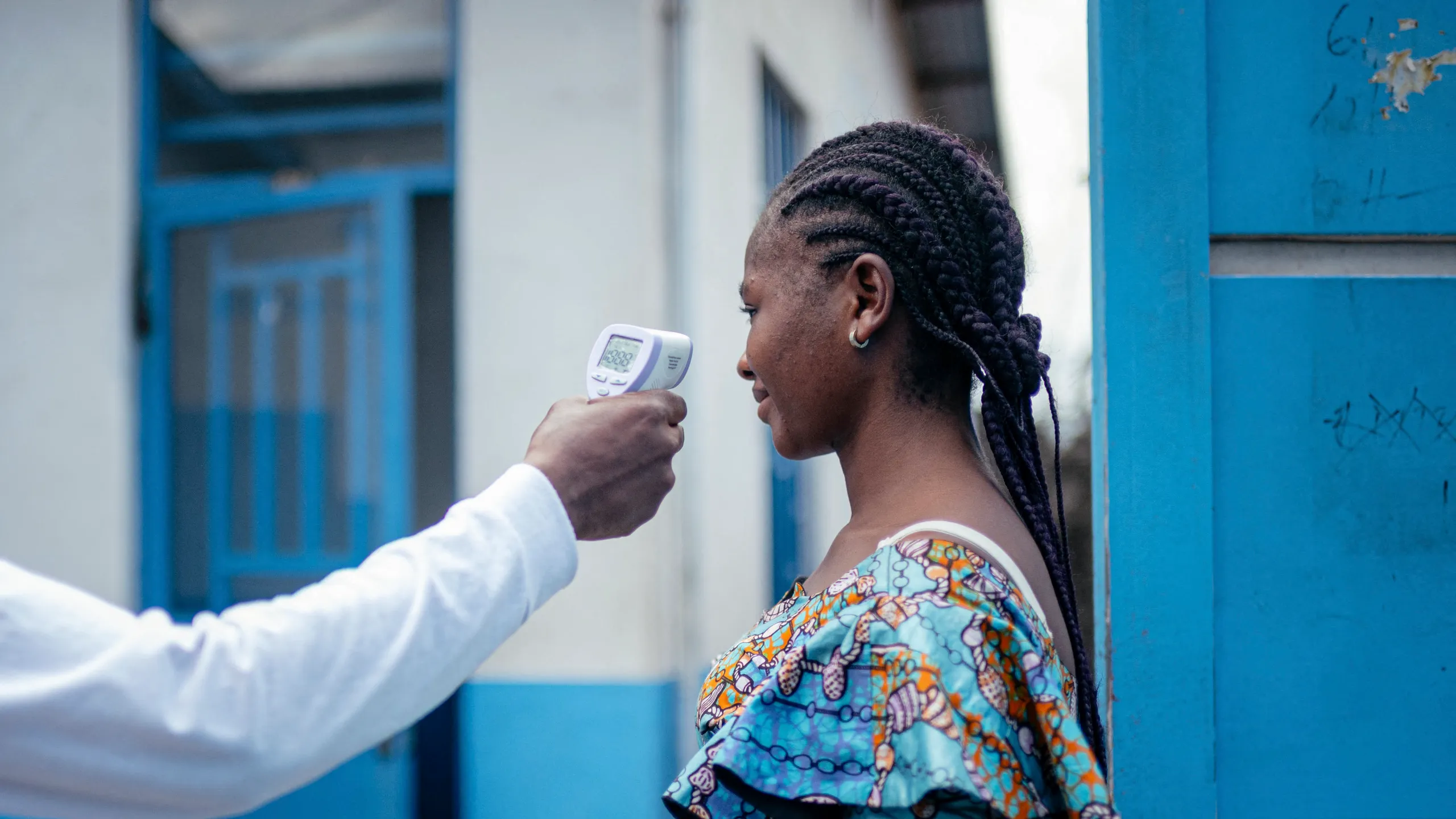 OMS declara emergencia internacional por brote de ébola en Congo y Uganda; México emite aviso preventivo de viaje