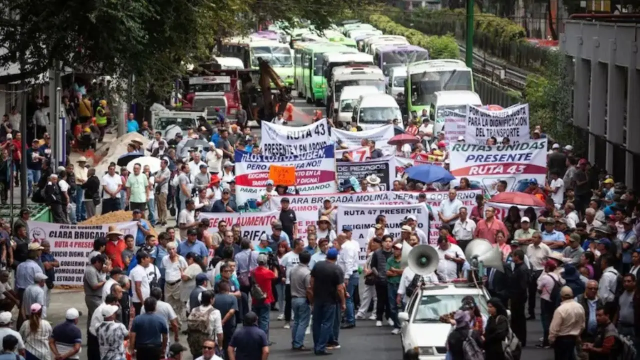 Megamarcha de transportistas y agricultores provoca afectaciones viales en la Ciudad de México