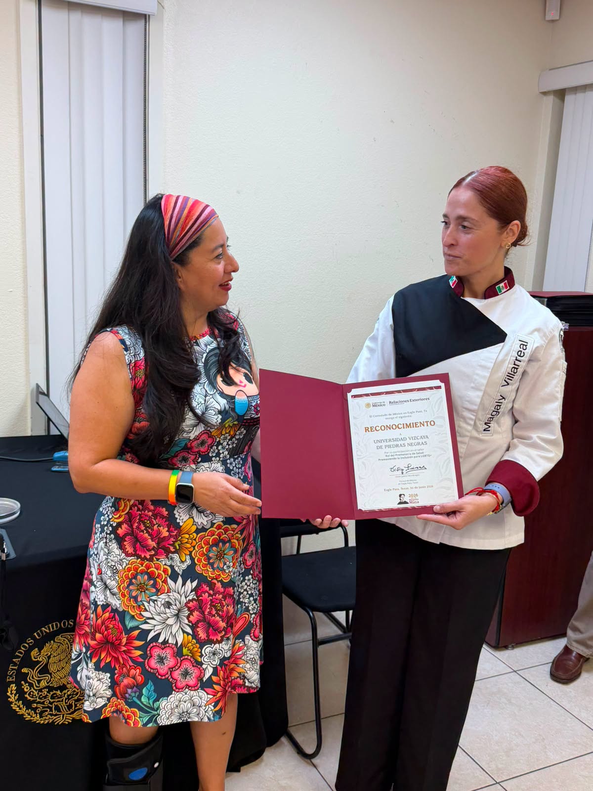 Estudiantes de la Universidad Vizcaya participan en taller de inclusion del Consulado de Mexico en Eagle Pass
